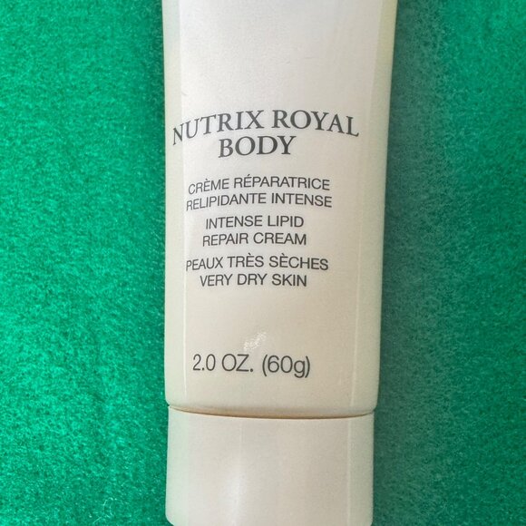 Lancome Nutrix Royal Body Intense Lipid Repair Cream 2 Oz Travel Size - Picture 4 of 7
